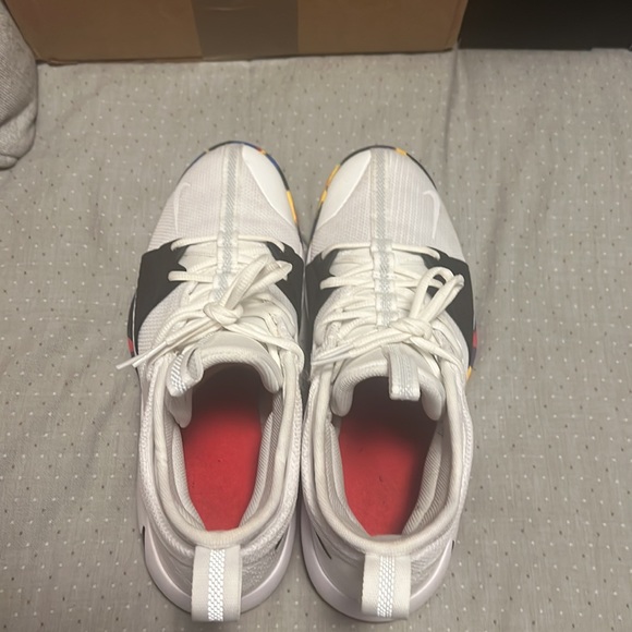 Gently used Sz 10 PG2 ‘NCAA Tournament’ No Box - Picture 5 of 6